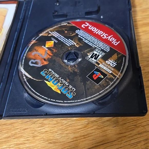 Sony SOCOM 3: U.S. Navy SEALs for PlayStation 2 - Red and Black Case - Picture 5 of 7